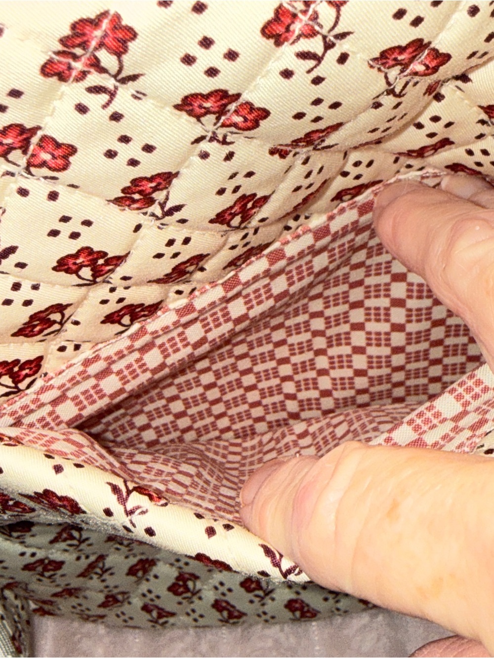 Vera Bradley Small Banbury Backpack in the Rachel Ditsy pattern, NWOT - Picture 6 of 9